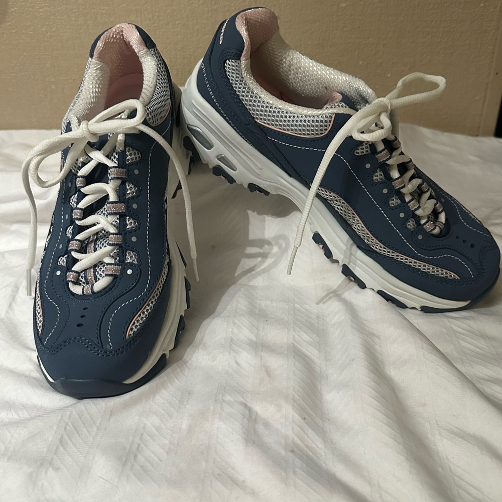 Skechers D’Lite Air Cooled Sneakers